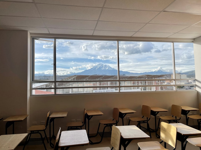 Meriç Bekiroğlu: Adana'da İngilizce Öğretmeni